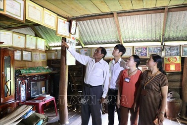 Già làng Nay Bim hiến đất xây dựng trường học vùng khó