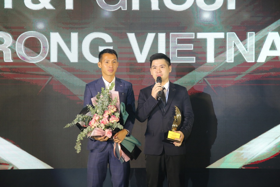 Đỗ Hùng Dũng nói gì sau khi Strong Vietnam được vinh danh? - 1 Đỗ Hùng Dũng nói gì sau khi Strong Vietnam được vinh danh? - 1