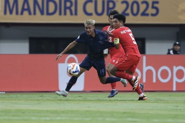 U23 Campuchia chia điểm với Lào, U23 Việt Nam hưởng lợi