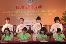 Hà Nội trải thảm đỏ, vẫn ít thủ khoa chịu về làm việc 