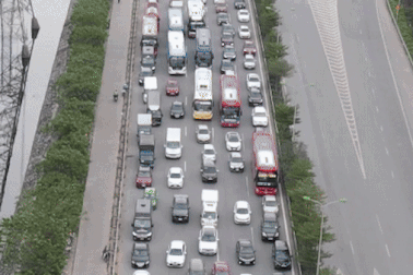 Cửa ngõ Thủ đô ùn tắc hàng kilomet, bến xe vắng vẻ ngày cuối kỳ nghỉ Tết