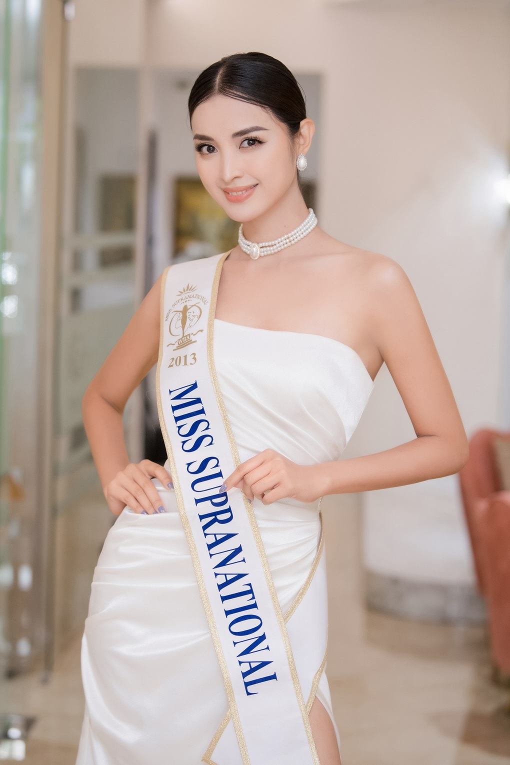 Tô Diệp Hà khoe sắc rạng rỡ bên cạnh Hoa hậu Siêu quốc gia 2013 - 1 Tô Diệp Hà khoe sắc rạng rỡ bên cạnh Hoa hậu Siêu quốc gia 2013 - 1