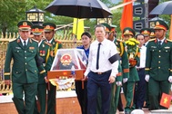 Lời nguyện ước trước 5 hài cốt liệt sĩ tìm thấy trong hang Đá Sập