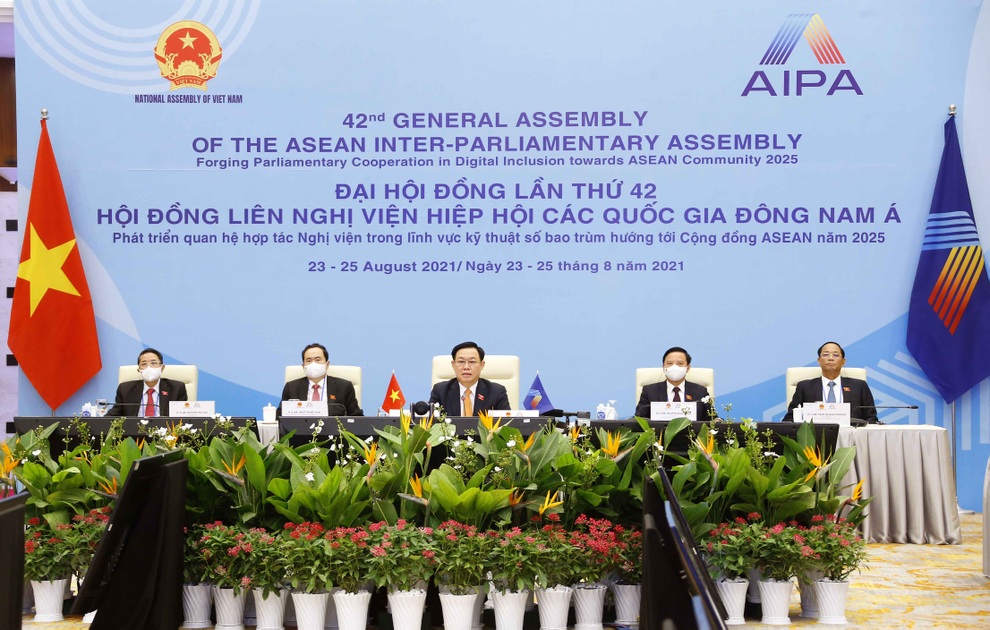 Trao quyền nhiều hơn cho Chính phủ để ứng phó hiệu quả với dịch Covid-19 - 2 Trao quyền nhiều hơn cho Chính phủ để ứng phó hiệu quả với dịch Covid-19 - 2