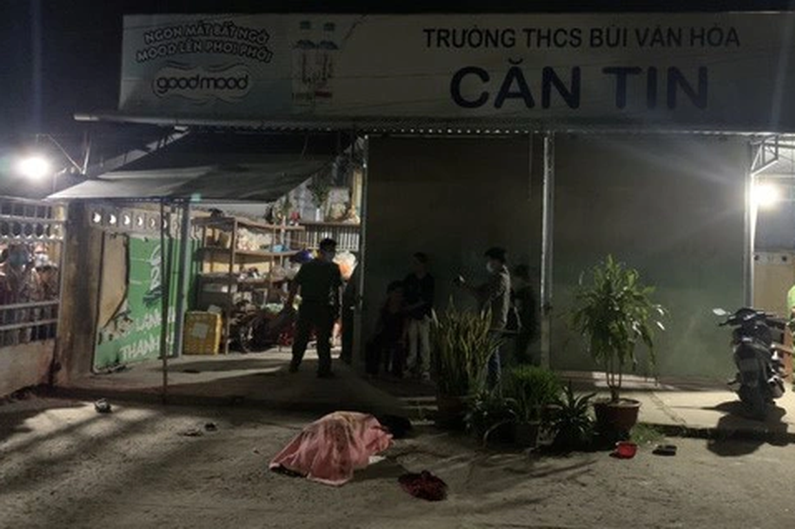 Một phụ nữ chết cháy trong trường học - 1 Một phụ nữ chết cháy trong trường học - 1