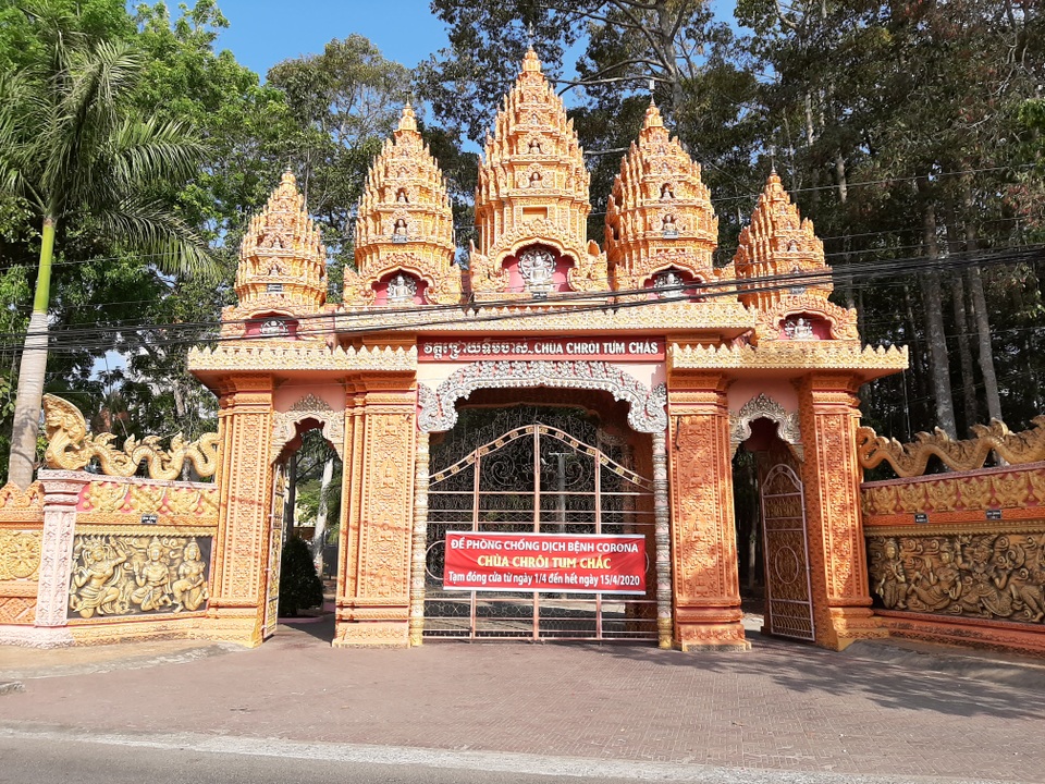 Nhiều chùa Khmer “vắng tanh” trong ngày Tết cổ truyền - 1 Nhiều chùa Khmer “vắng tanh” trong ngày Tết cổ truyền - 1