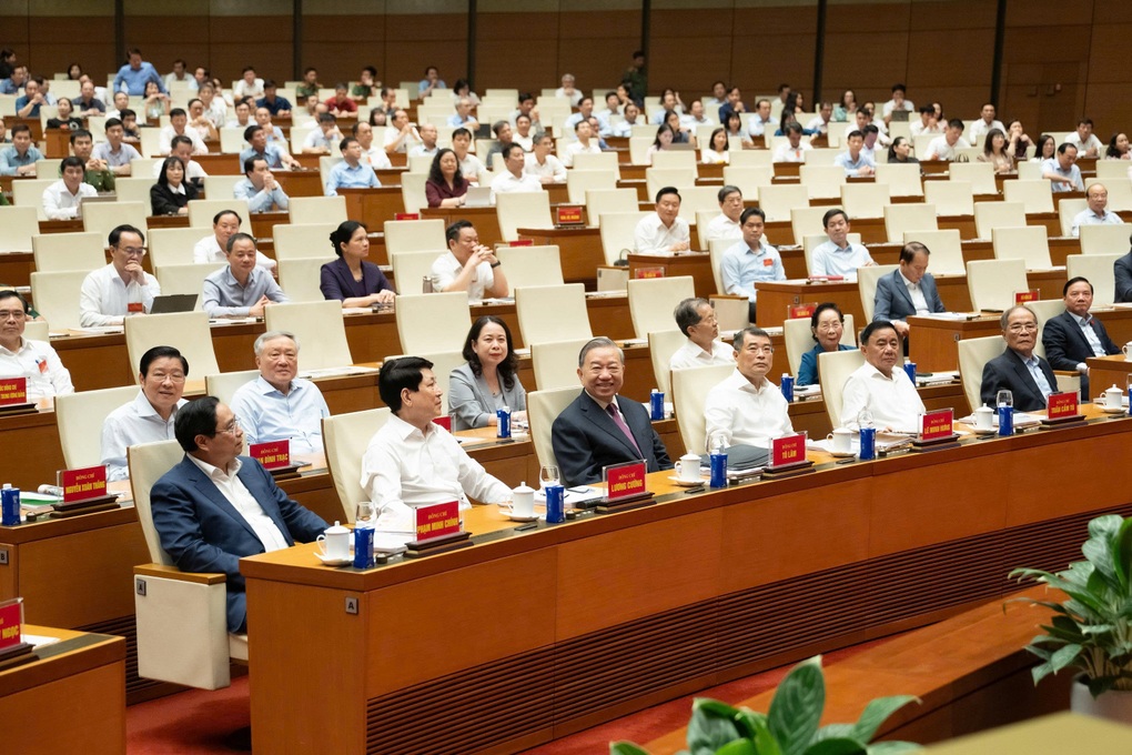 Ông Nguyễn Duy Ngọc thông tin việc thí điểm quy định mới về công tác cán bộ - 1 Ông Nguyễn Duy Ngọc thông tin việc thí điểm quy định mới về công tác cán bộ - 1