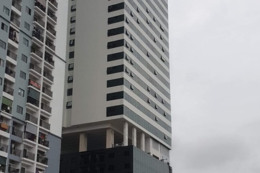 Xây vượt phép 5 tầng, khách sạn "khủng" giữa trung tâm Hạ Long bị "sờ gáy"