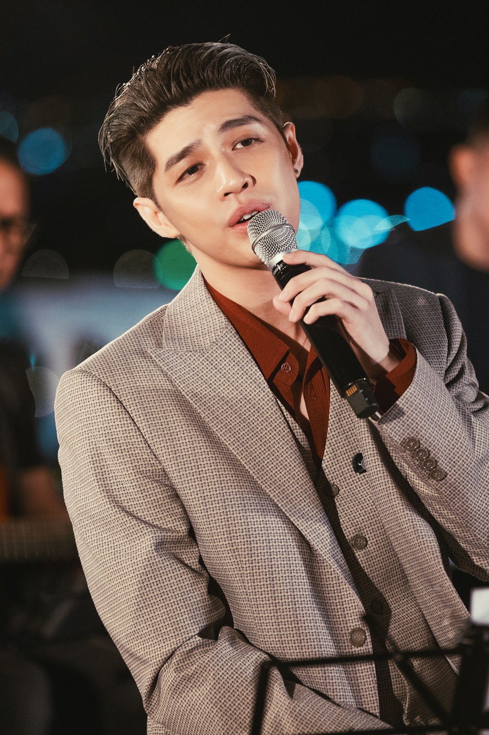 Noo Phước Thịnh bất ngờ tiết lộ hiện không yêu ai - 2 Noo Phước Thịnh bất ngờ tiết lộ hiện không yêu ai - 2