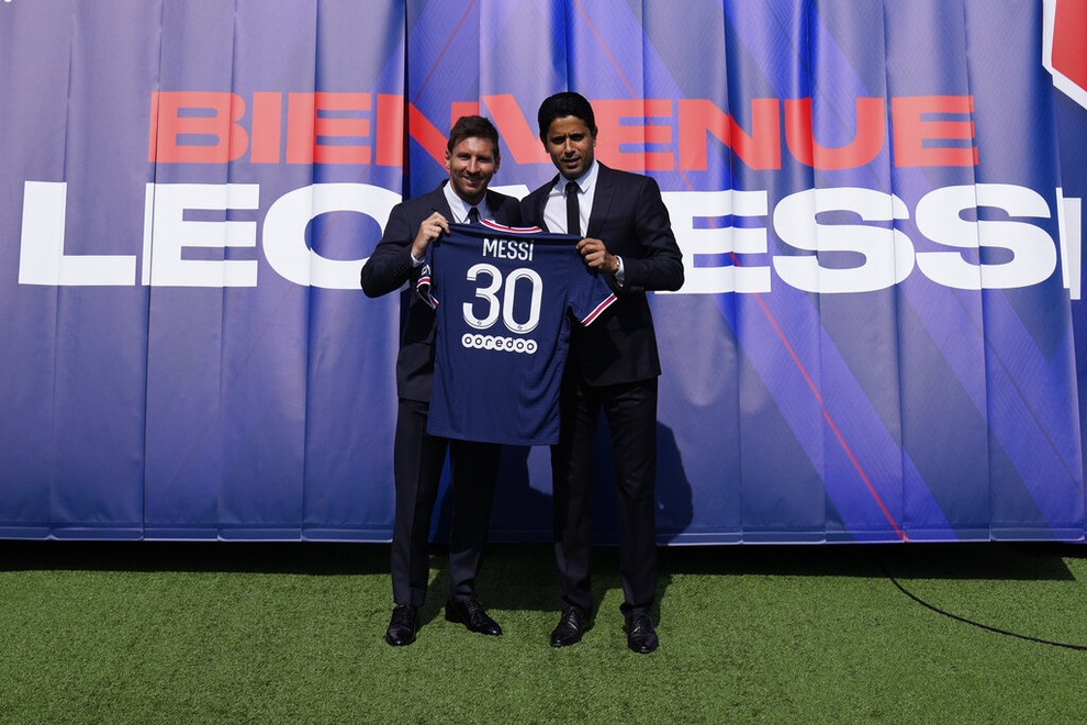 Messi ra mắt người hâm mộ PSG trên sân Parc des Princes - 8 Messi ra mắt người hâm mộ PSG trên sân Parc des Princes - 8