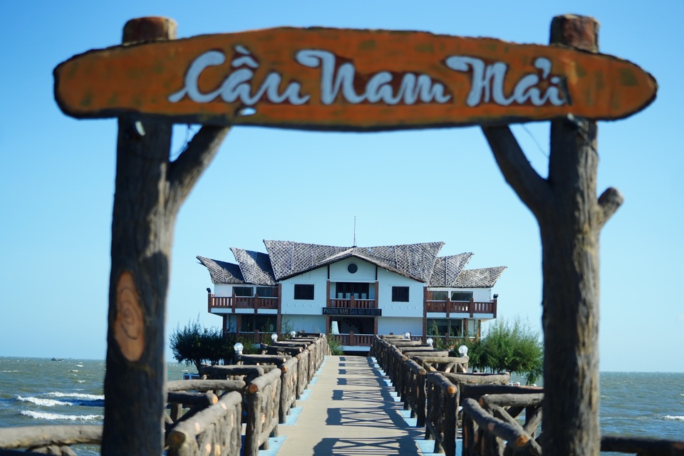 Cận cảnh resort thơ mộng giữa biển dùng cách ly người về từ vùng dịch - 4 Cận cảnh resort thơ mộng giữa biển dùng cách ly người về từ vùng dịch - 4