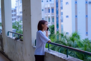 Sinh viên không về quê, ở lại ký túc xá vì Covid-19