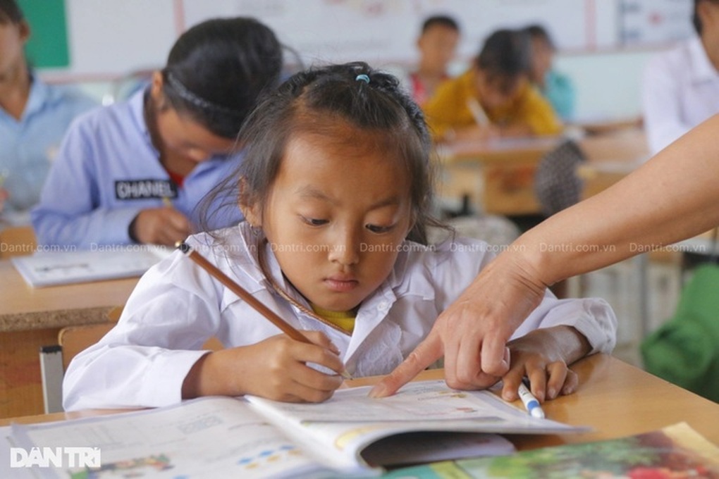 Sửa quy định về chính sách hỗ trợ đối với sinh viên sư phạm - 1 Sửa quy định về chính sách hỗ trợ đối với sinh viên sư phạm - 1
