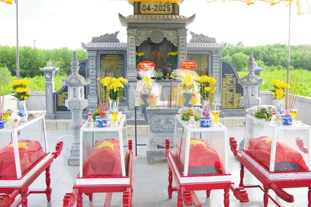 Phát hiện thêm nhiều hài cốt liệt sĩ ở nơi 93 người lính ngã xuống - 2