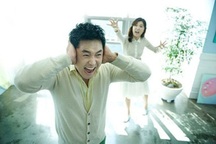 Vợ gắt gỏng nói một câu khiến tôi "quay xe" ra khỏi nhà ngay tối hôm sau