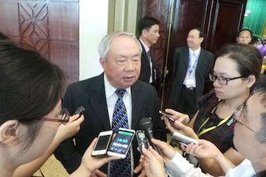 “Lịch sử đang đòi hỏi dân tộc Việt Nam phải bình tĩnh, gan góc”