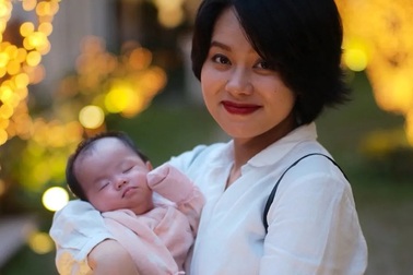 Hoàng Quyên: “Từ khi kết hôn, tôi được chồng nuôi cả mẹ lẫn con”