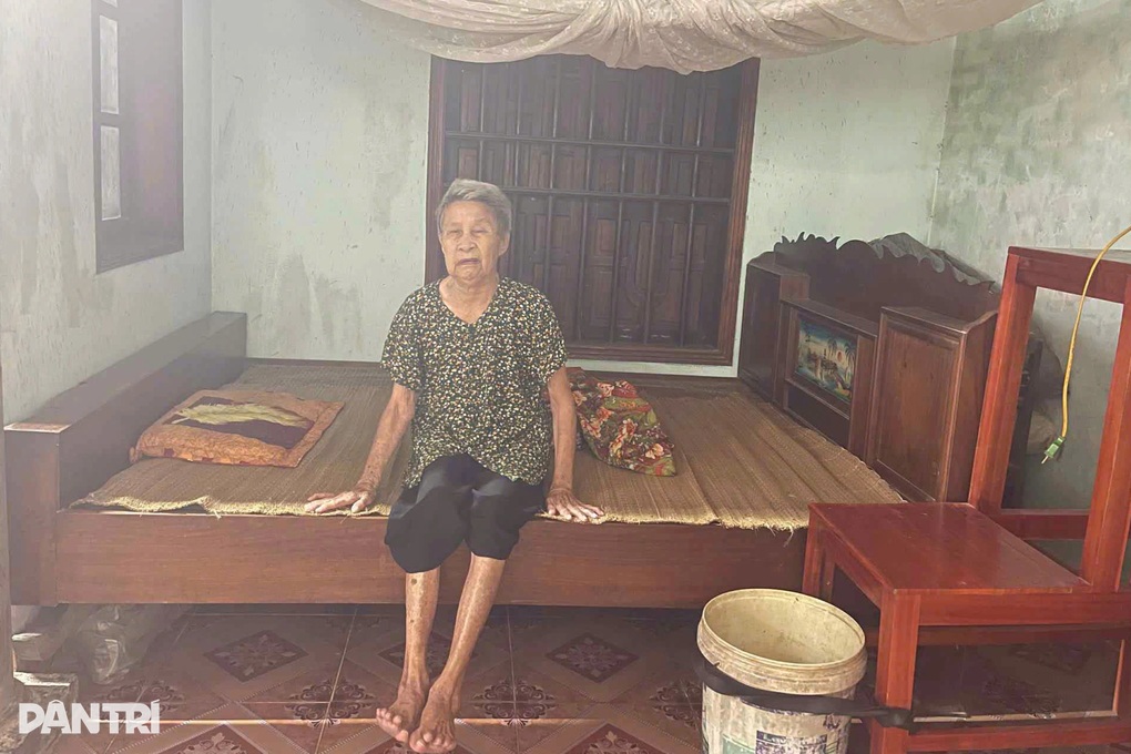 Bố ngã giàn giáo liệt nửa người, nam sinh Bách Khoa Hà Nội cầu cứu - 5 Bố ngã giàn giáo liệt nửa người, nam sinh Bách Khoa Hà Nội cầu cứu - 5