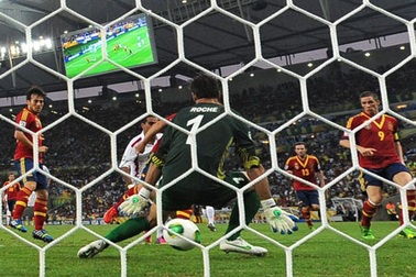 Thắng đậm Tahiti, Tây Ban Nha đi vào lịch sử Maracana