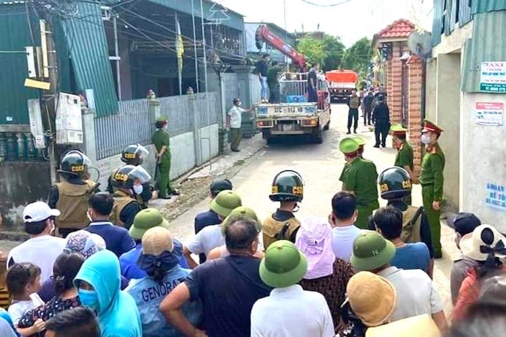 Cận cảnh những cá thể hổ đang nuôi nhốt tại nhà dân ở Nghệ An - 2 Cận cảnh những cá thể hổ đang nuôi nhốt tại nhà dân ở Nghệ An - 2