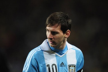 Lionel Messi: Trên con đường chinh phục kỷ lục của Batistuta