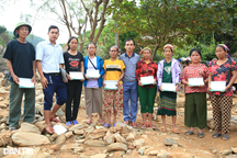 Báo Dân trí tiếp tục hỗ trợ người dân bị lũ quét tại Kỳ Sơn