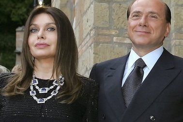 Vợ Thủ tướng Italia tiết lộ lý do ly hôn