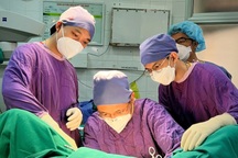 Thói quen xấu gãi khi... rảnh rỗi, nam thanh niên "nở hoa" vùng kín