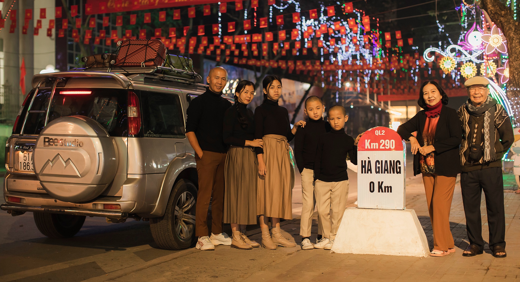 Ông bà U80 cùng con cháu phượt 5.500km, du lịch khắp Việt Nam - 2 Ông bà U80 cùng con cháu phượt 5.500km, du lịch khắp Việt Nam - 2