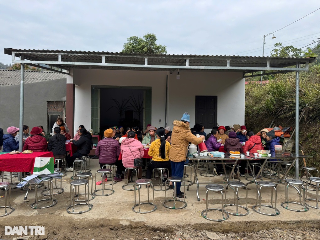 Khánh thành nhà Nhân ái dành tặng người phụ nữ cô đơn, khốn khó ở Bắc Kạn - 4 Khánh thành nhà Nhân ái dành tặng người phụ nữ cô đơn, khốn khó ở Bắc Kạn - 4