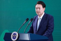 Tổng thống Hàn Quốc bị điều tra, đảng đối lập kêu gọi bắt giữ ngay lập tức