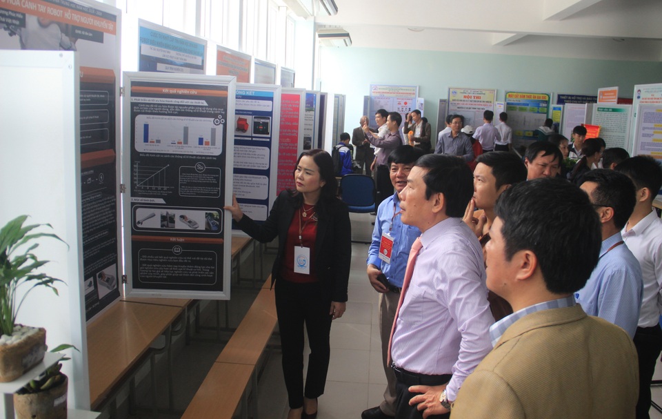 Quảng Trị: Hơn 100 dự án của học sinh trung học tham gia cuộc thi Khoa học kỹ thuật - 2 Quảng Trị: Hơn 100 dự án của học sinh trung học tham gia cuộc thi Khoa học kỹ thuật - 2