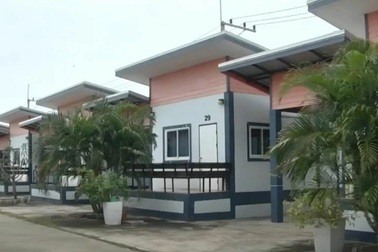 Rủ bạn gái mới quen tới khu nghỉ dưỡng, người đàn ông nhận trái đắng