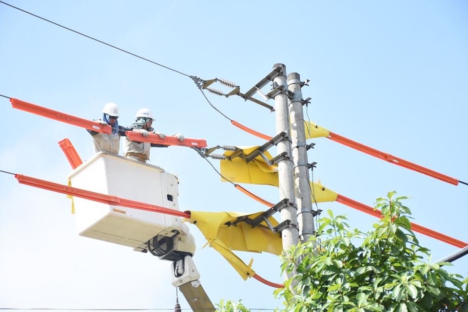 EVNHANOI đảm bảo điện phục vụ các hoạt động kỷ niệm 75 năm Quốc khánh 2/9 - 1 EVNHANOI đảm bảo điện phục vụ các hoạt động kỷ niệm 75 năm Quốc khánh 2/9 - 1
