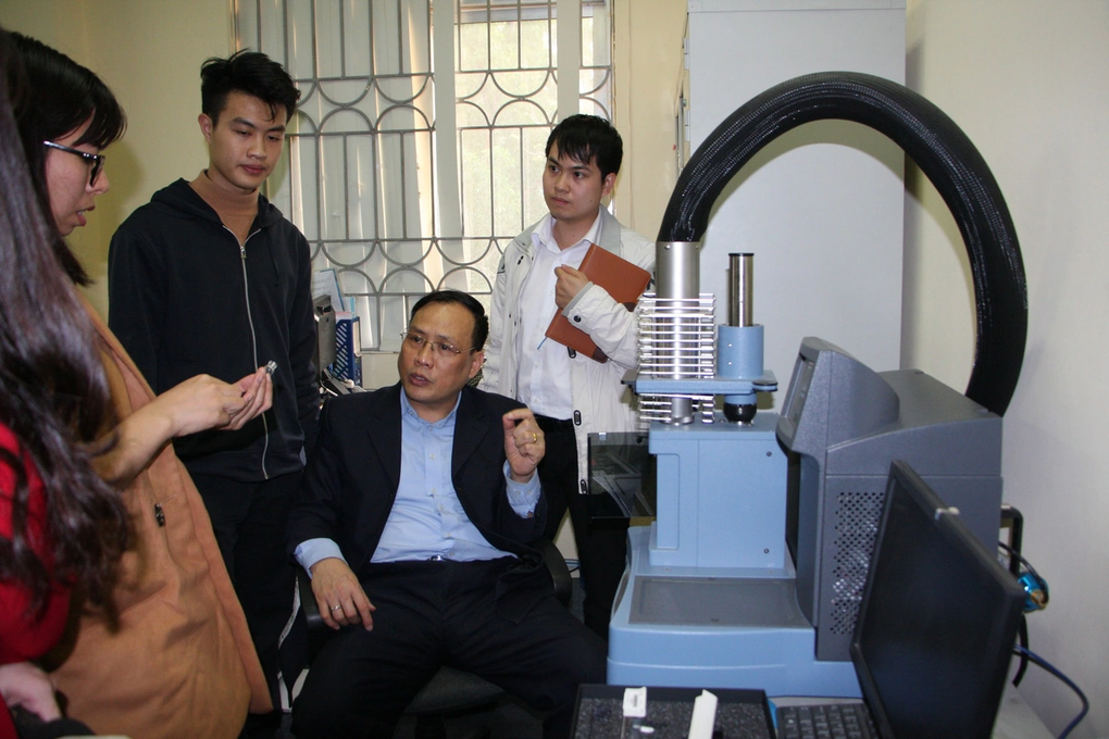 Giáo sư top 100 thế giới làm Chủ tịch Hội đồng Trường Đại học Công nghệ - 2 Giáo sư top 100 thế giới làm Chủ tịch Hội đồng Trường Đại học Công nghệ - 2