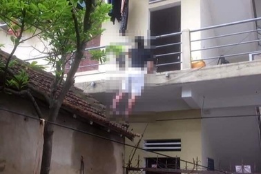 Người đàn ông buôn bán ô tô chết trong tư thế treo cổ