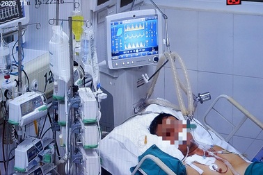 Ca Covid-19 là nhân viên giao pizza tổn thương phổi 70%, khó tiên lượng