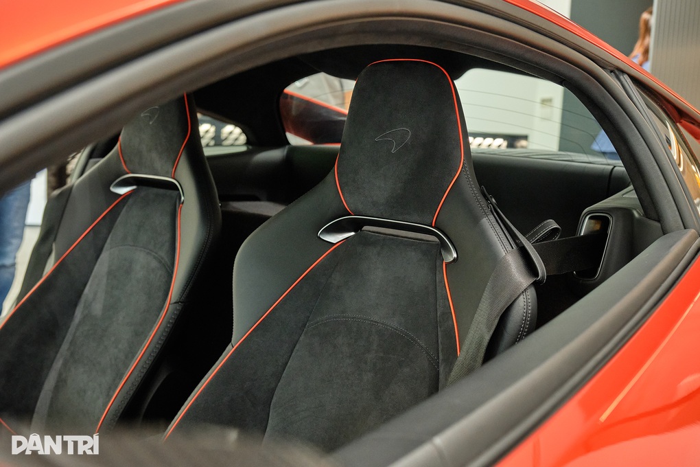 Siêu xe hybrid McLaren Artura có giá từ 15 tỷ đồng tại Việt Nam - 17 Siêu xe hybrid McLaren Artura có giá từ 15 tỷ đồng tại Việt Nam - 17