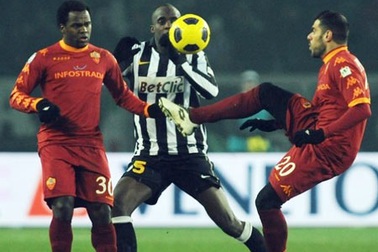 Roma - Juventus: “Phát súng” mở đầu triều đại mới  