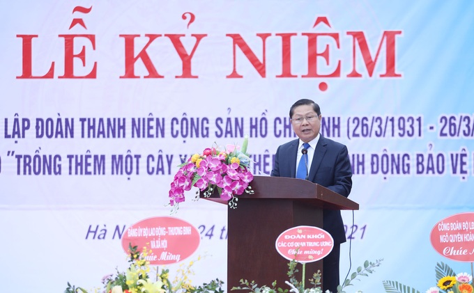 Đoàn Thanh niên Bộ LĐ-TB&XH tổ chức Lễ kỷ niệm 90 năm Ngày thành lập Đoàn và phát động Phong trào “Trồng thêm một cây xanh là thêm một hành động bảo vệ môi trường” - Ảnh 1.