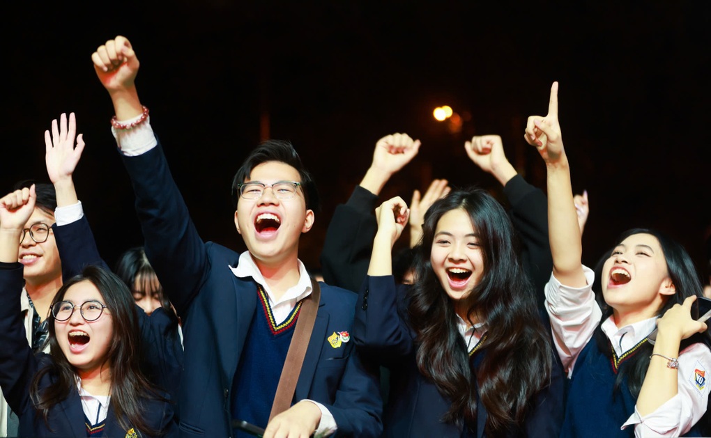 Hàng nghìn khán giả hòa nhịp cùng nghệ sĩ trong đêm nhạc Nhịp điệu trẻ - 2 Hàng nghìn khán giả hòa nhịp cùng nghệ sĩ trong đêm nhạc Nhịp điệu trẻ - 2