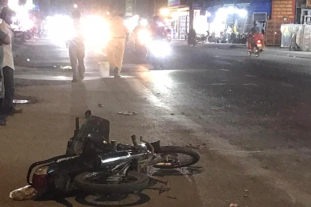 Gây tai nạn chết người, tài xế đón xe ôm bỏ trốn khỏi hiện trường - 1 Gây tai nạn chết người, tài xế đón xe ôm bỏ trốn khỏi hiện trường - 1