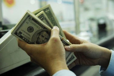 Lãi suất USD tăng do có chênh lệch