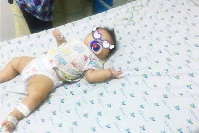 Uống sữa đặc có đường từ lúc mới sinh, bé trai bị béo phì nhưng lại thiếu máu, thiếu sắt nghiêm trọng - Ảnh 1. Uống sữa đặc có đường từ lúc mới sinh, bé trai bị béo phì nhưng lại thiếu máu, thiếu sắt nghiêm trọng - Ảnh 1.