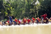 Không khí “nóng” tại “trường đua” trước ngày hội đua ghe Ngo