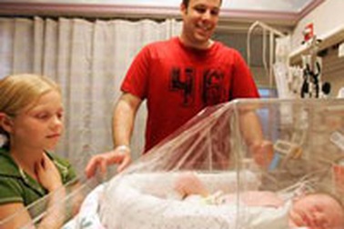 Hai em bé may mắn nhất nước Mỹ