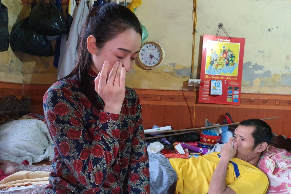 Cô học trò hiếu thảo rời mái trường 4 năm trở thành nữ y tá riêng cho bố - 4 Cô học trò hiếu thảo rời mái trường 4 năm trở thành nữ y tá riêng cho bố - 4