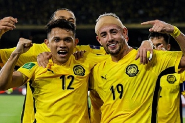 Chuyên gia tuyên bố gây sốc khi đội tuyển Malaysia nhập tịch ồ ạt