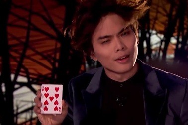 “Thần bài” biến hóa... thần sầu