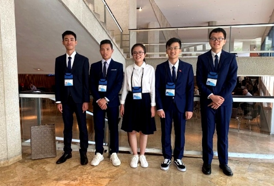 “Cô gái vàng xứ Thanh” được ĐH Mỹ chào đón với suất học bổng tiền tỷ - 3 “Cô gái vàng xứ Thanh” được ĐH Mỹ chào đón với suất học bổng tiền tỷ - 3